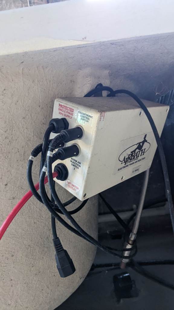 Air bath jacuzzi hydro bath 