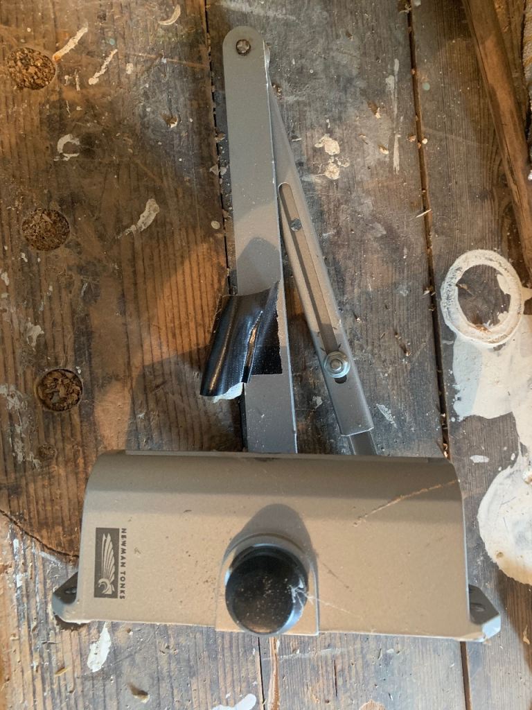 Newman Tonks door closer