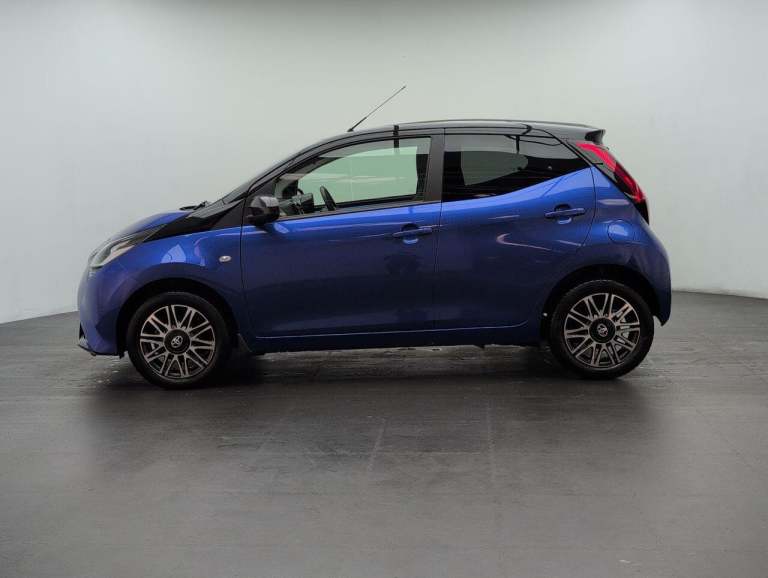 2021 Toyota AYGO 1.0 VVT-i x-clusiv Hatchback 5dr Petrol x-shift Euro 6 (71 ps) REAR PRIVACY HATC...