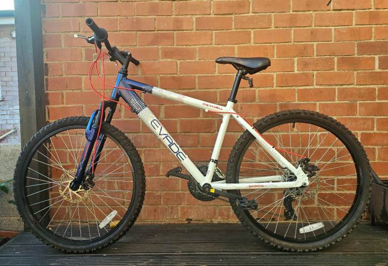 Like new condition Teenager's/Adult's Mountain Bike - 26inch Mountain Bike.Bike 