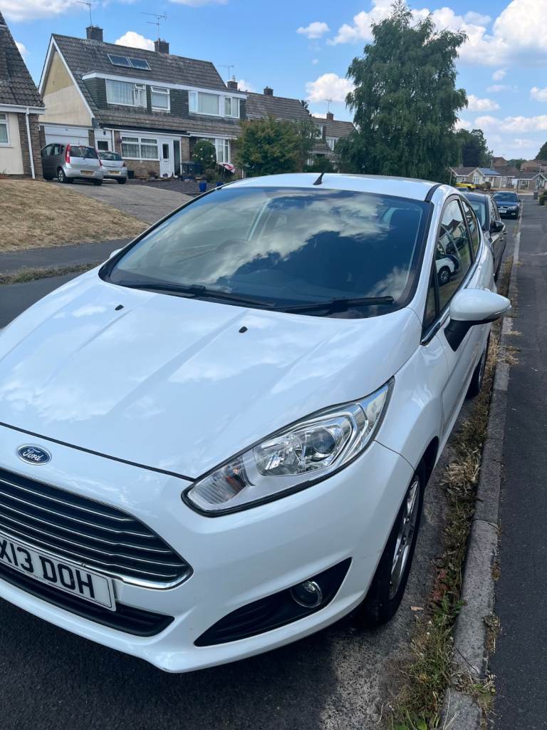 Ford, FIESTA, Hatchback, 2013, Manual, 1241 (cc), 3 doors