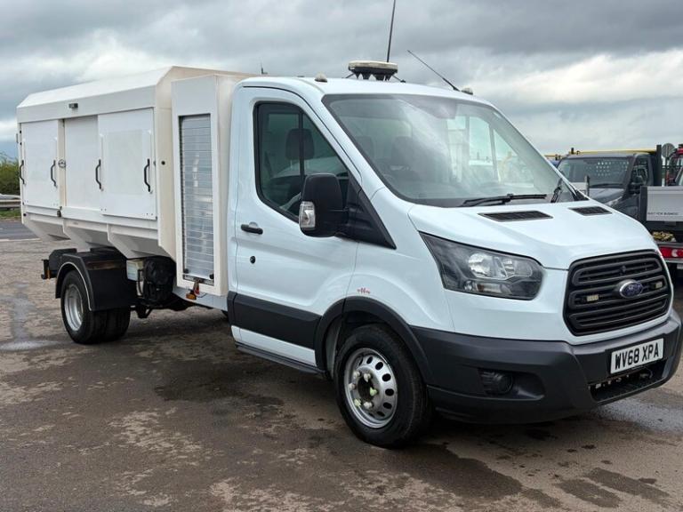 FORD TRANSIT TIPPER WITH TOOLBOX AND AIRCON. 11,995+VAT