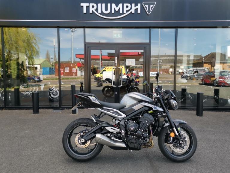 2023 TRIUMPH STREET TRIPLE 765 R