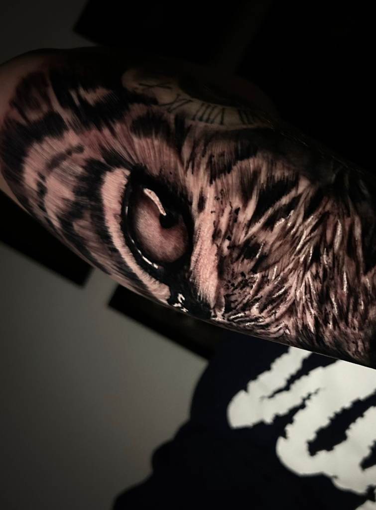 Mobile tattoo artist