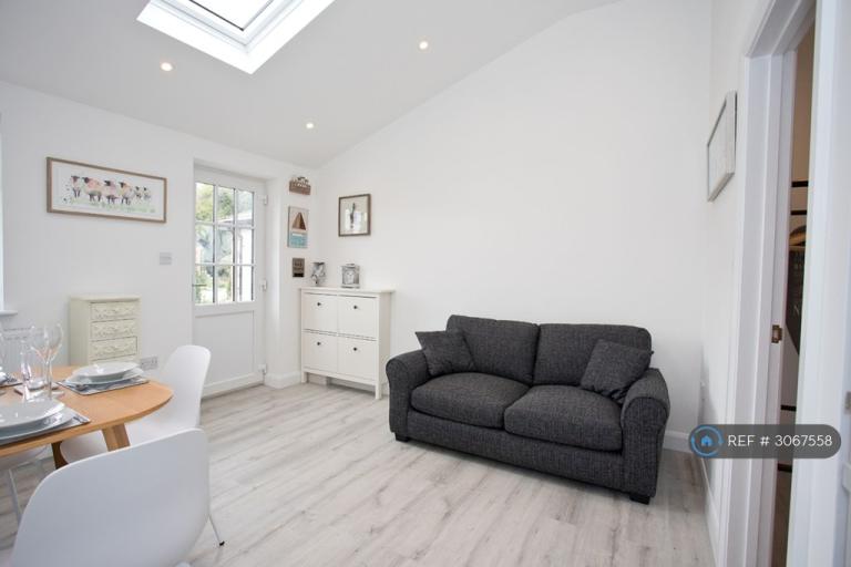 1 bedroom house in Wayside Road, St. Leonards, Ringwood, BH24 (1 bed) (#3067558)