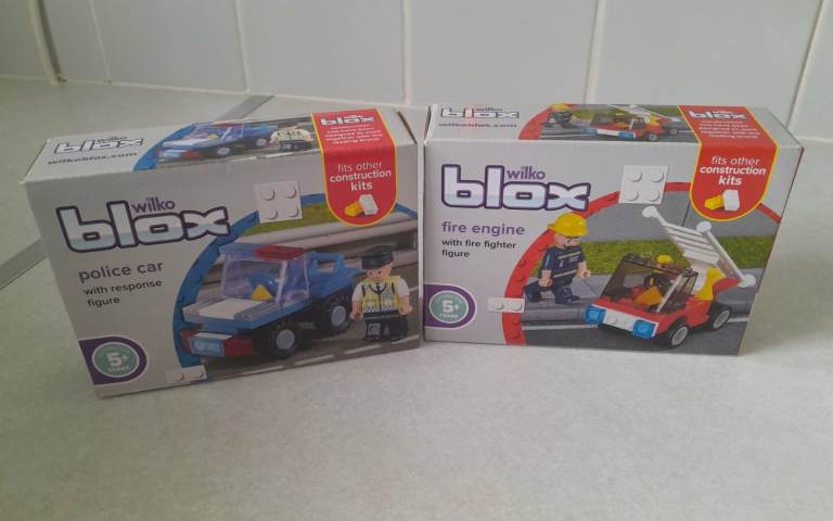 Wilko Blox Police Car & Fire Engine Building Toy Sets - New