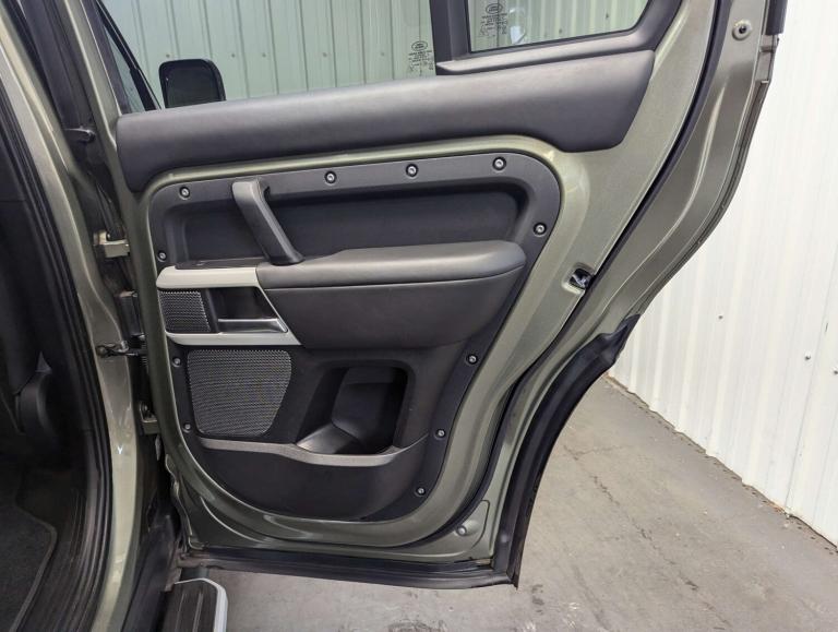 2021 Land Rover Defender 2.0 Defender SE Auto 4WD 5dr SUV Petrol Automatic