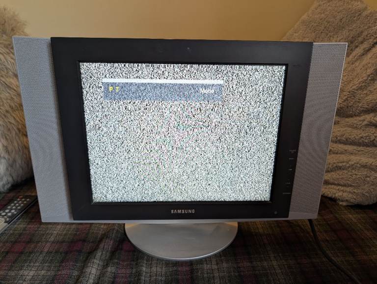 Samsung LE15S51B 15" Vintage LCD TV / CCTV Monitor / Retro Gaming / SCART