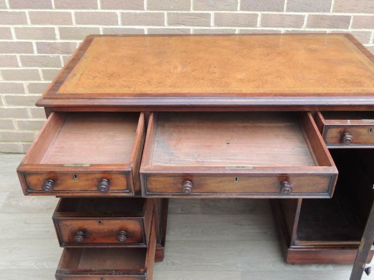 Antique Victorian Pedestal Desk (UK Delivery)