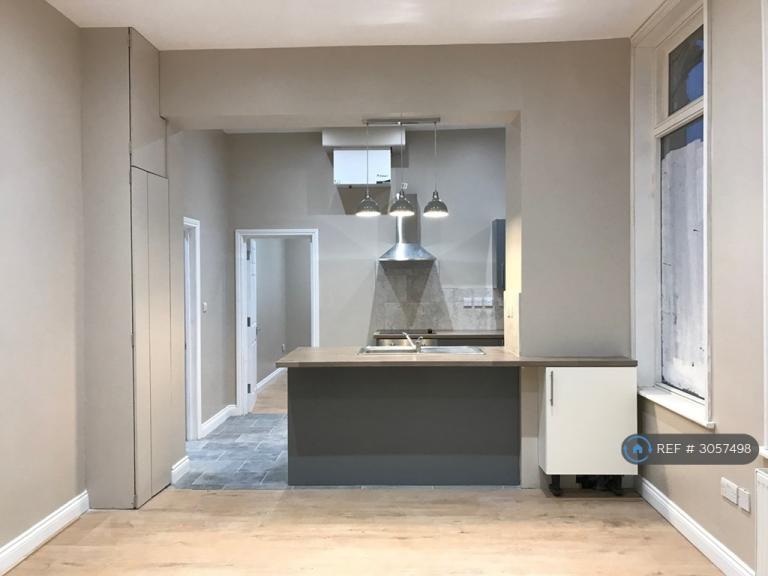 1 bedroom flat in Stoney Stanton Road, Coventry, CV1 (1 bed) (#3057498)