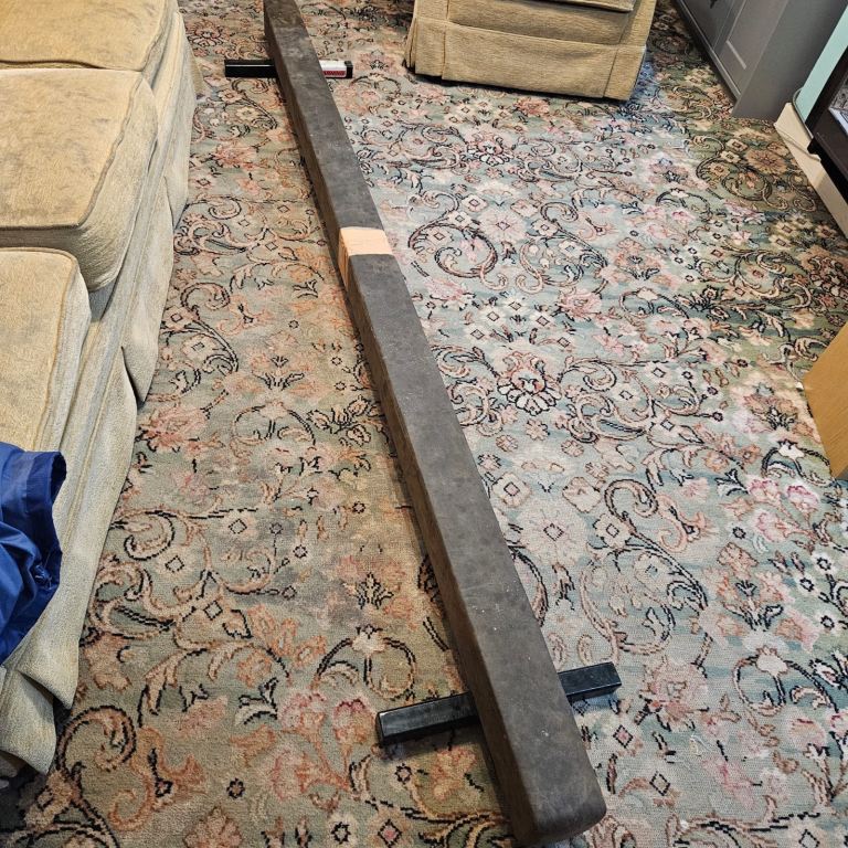 Gymnastics floor beam L242xW10cm