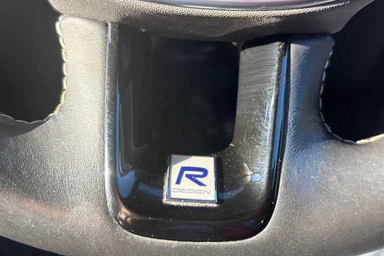 2020 Volvo XC60 2.0 T8 [390] Hybrid R DESIGN Pro 5dr AWD G tronic ESTATE PETROL/ELECTRIC Automatic