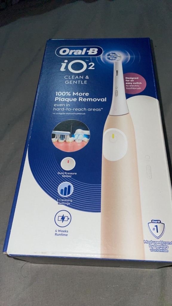Oral-B iO2 Clean & Gentle Electric Toothbrush - New
