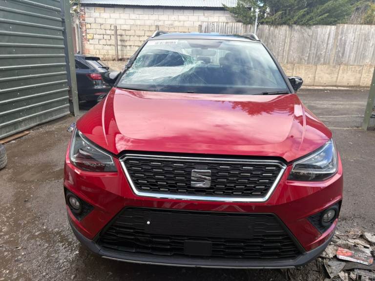 2017+ SEAT ARONA BREAKING FOR SPARES FRONT END DOORS HEADLIGHTS ENGINE GEARBOX HUBS