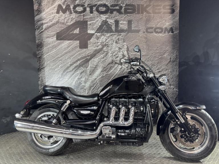 TRIUMPH ROCKET III ROADSTER 2010