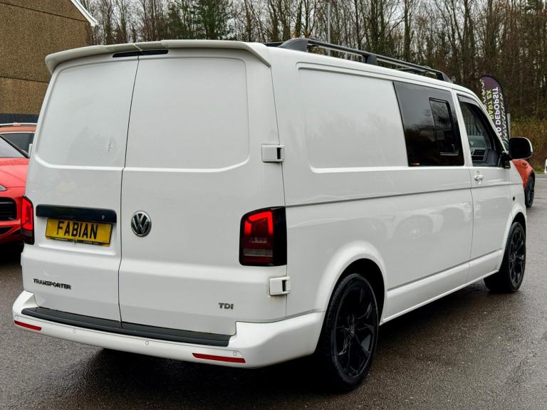 2014 VW Transporter Trendline Crew Van 5 Seat LWB *Day Van - Victron Solar -Bed*