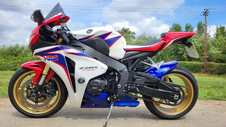 2011 11 HONDA CBR 1000 RR-A FIREBLADE CBR1000RR HRC COLOURS 12k MILES CBR1000