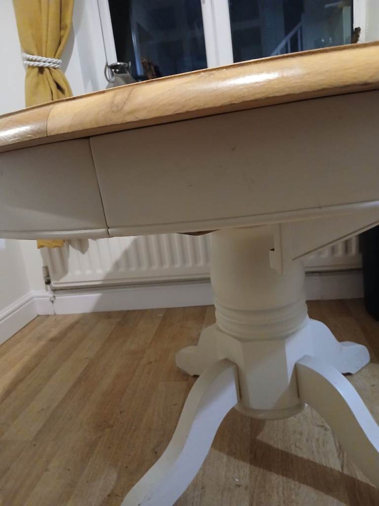 FREE circular extendable oak and cream table for Sale