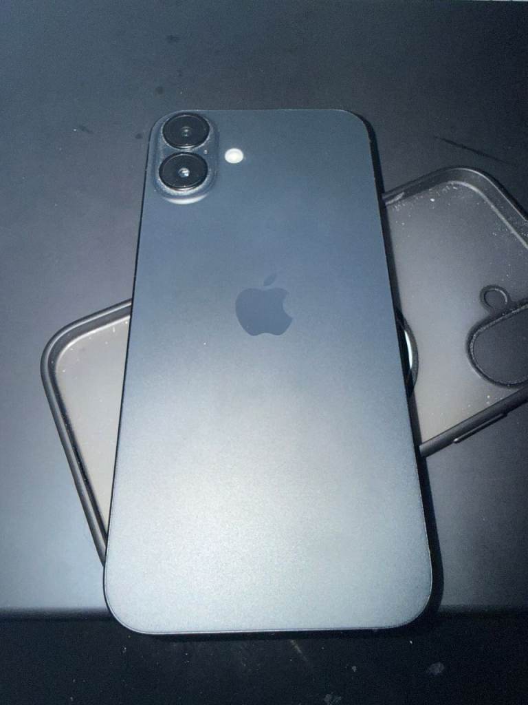 Apple iPhone 16 Plus Black 128 Gb.