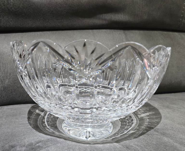 Waterford Crystal Wishing well Bowl, excellent condition 