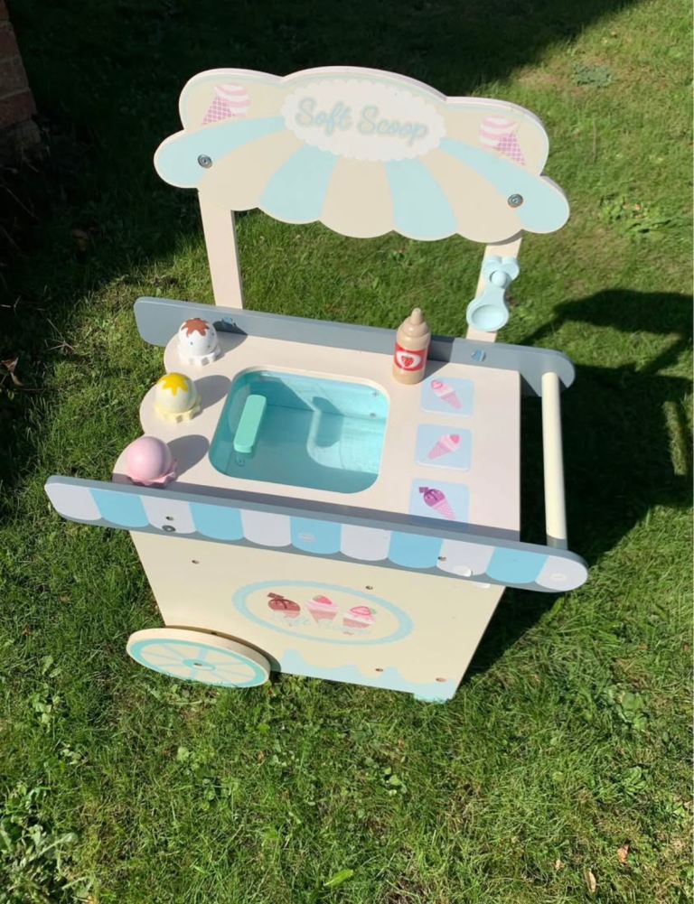 Wooden ice cream cart 