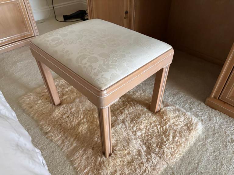 Limed Oak Dressing Stool