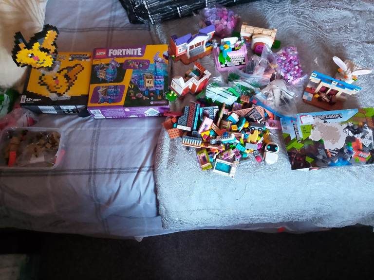 Large Collection of LEGO  Inc boxed Minecraft fortnight& Building Toys with Boxes