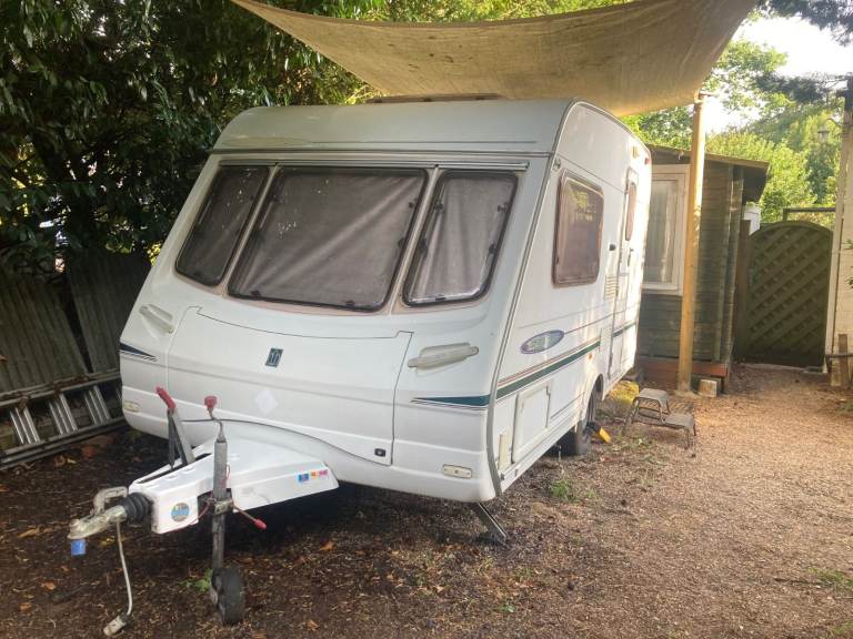 2004 Abbey Freestyle 400-2 two berth caravan
