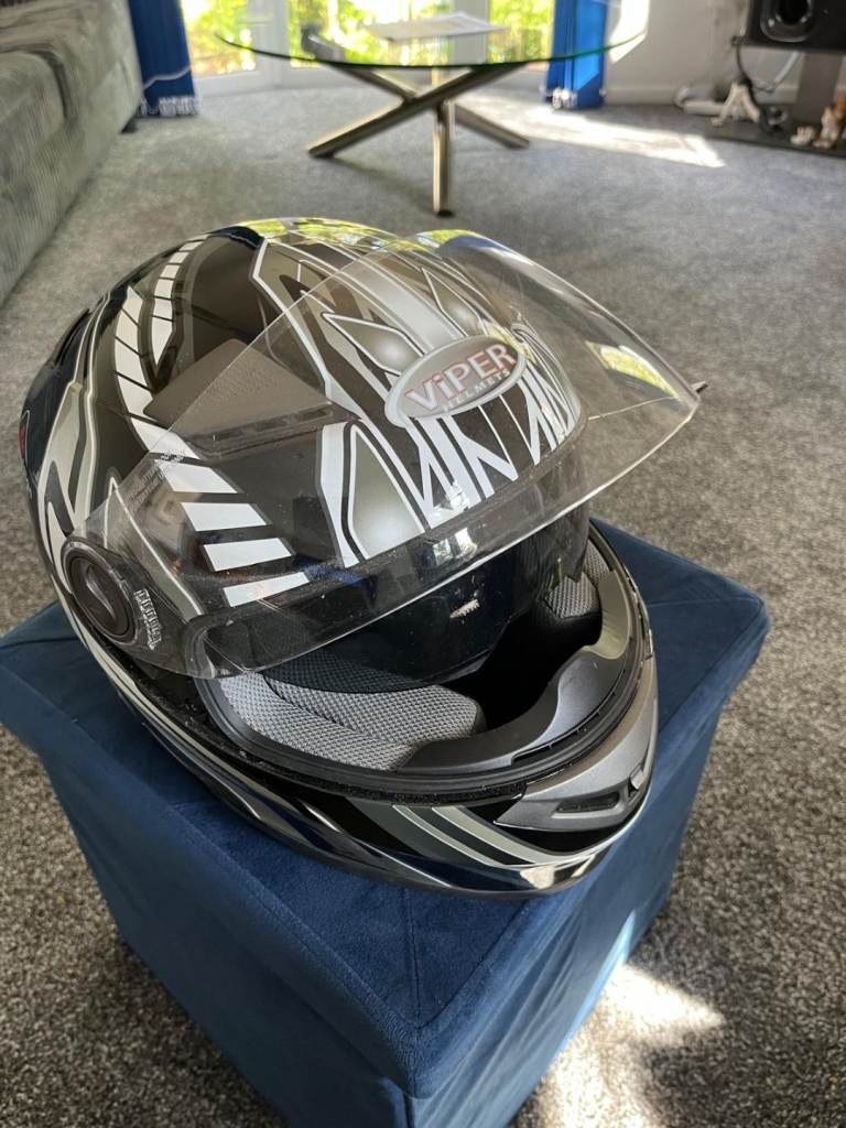 Viper crash helmet R3Design. 