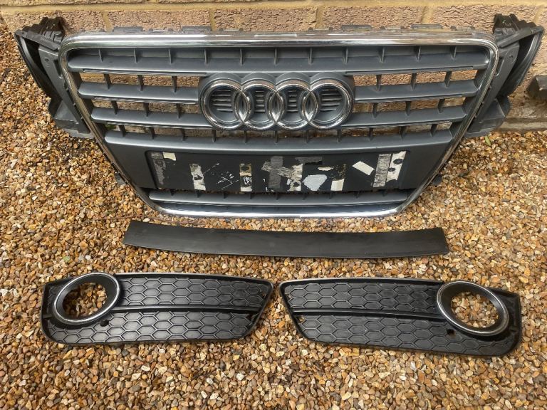 Audi original A5 2008-2012 S line grill, emblem and fog light grills 