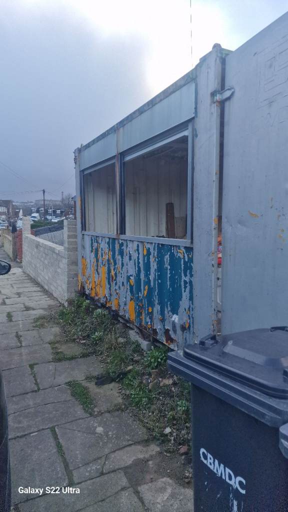 Food Unit / Catering Pod Conversion Project – Brand New Electric Shutters (£1400 spent)