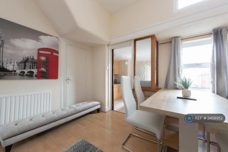 4 bedroom house in Anne Of Cleves Road, Dartford, DA1 (4 bed) (#2458952)