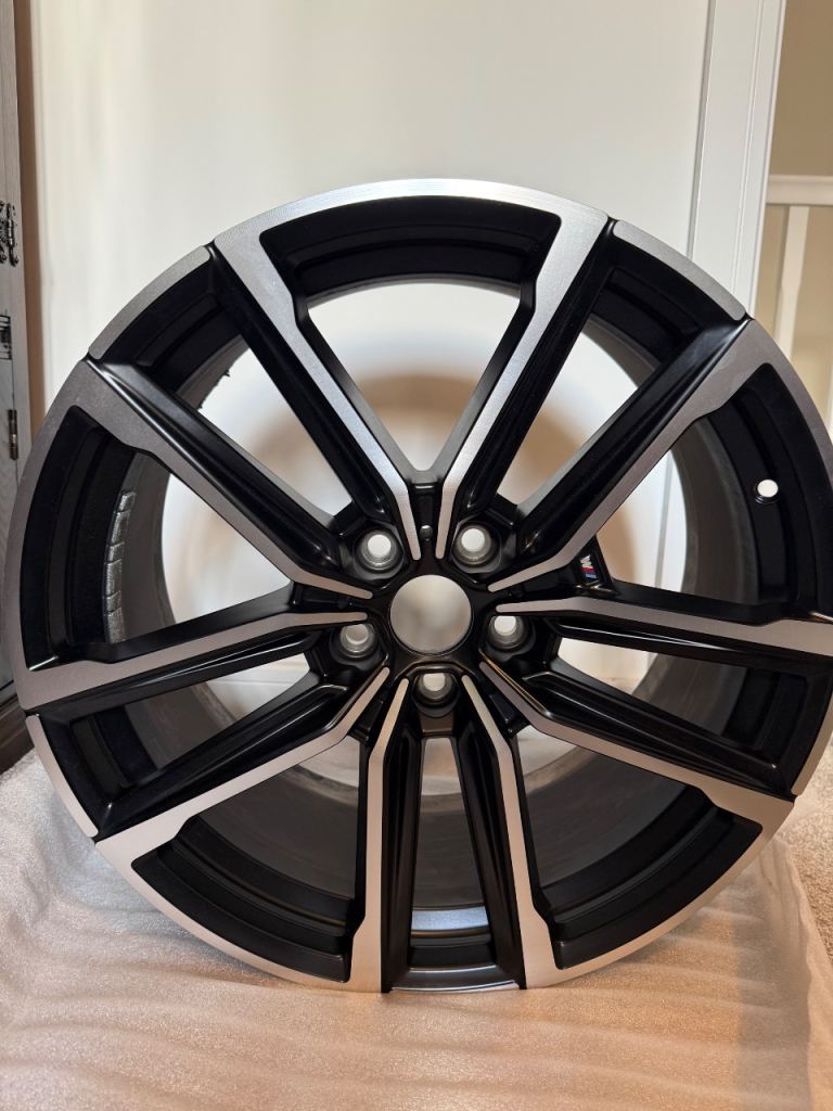 BMW 797M 8.5J genuine RE-CUT REAR alloy 8747001