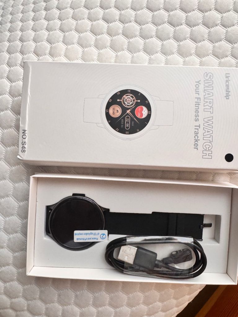 Smart watch , fitness tracker 