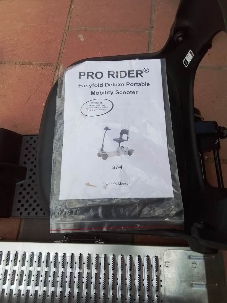 PRO RIDER Easyfold Deluxe Portable Mobility Scooter ST-4 – NEW