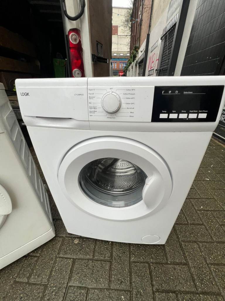Logik 7 kg washing machine   £139   Very fresh fresh condition