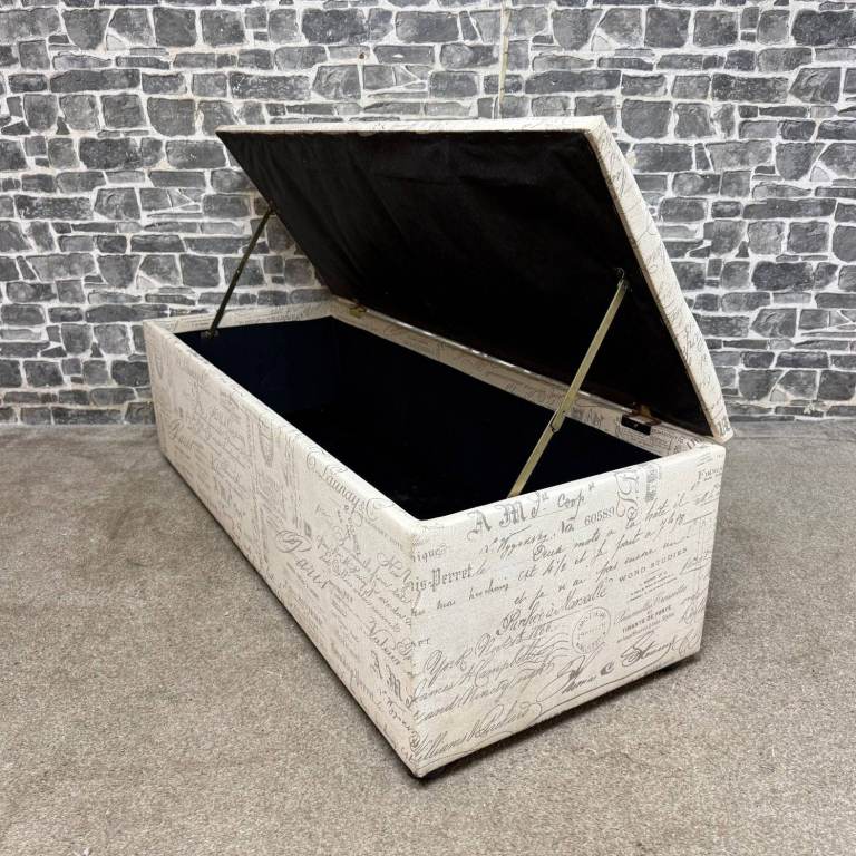 Fabric Storage Ottoman / Blanket Chest with Lift-Up Lid