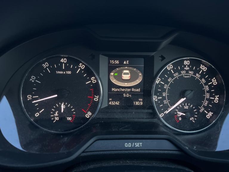 2015 Skoda Octavia 1.4 TSI Elegance Euro 5 (s/s) 5dr HATCHBACK Petrol Manual