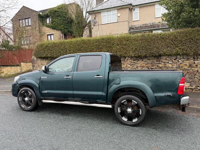 2015 Toyota Hilux Invincible D/Cab Pick Up 3.0 D-4D 4WD 171 PICK UP Diesel Manual
