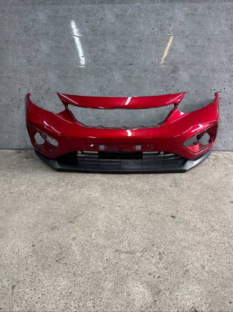 GENUINE HONDA JAZZ CROSS STAR  2022 - 2024  UPPER SECTION P/N 71101-TZA-J500