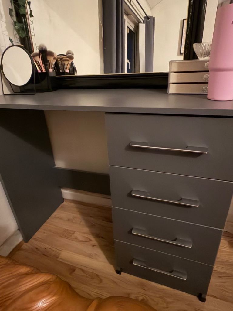 Grey Dressing Table with 4 Drawers – Good Condition