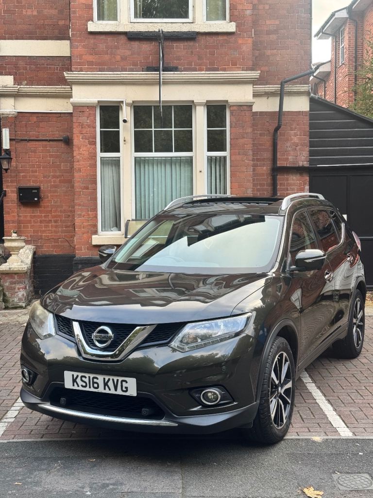 Nissan X trail