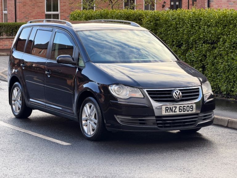 VW Touran 2.0 TDI Automatic Seven seater