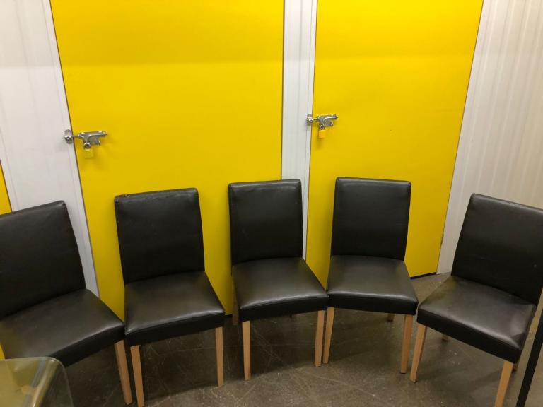 5 dining chairs - FREE