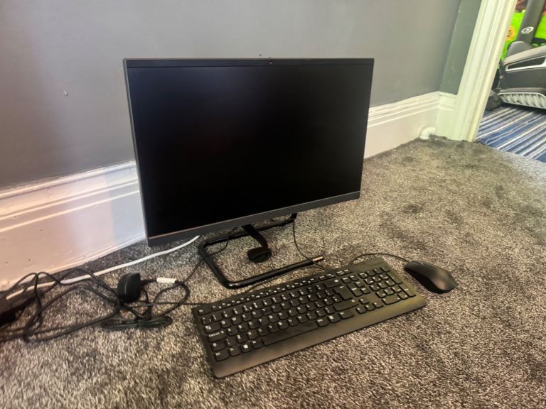 Lenovo IdeaCentre A340-22IWL Desktop Computer Excellent Condion As new 