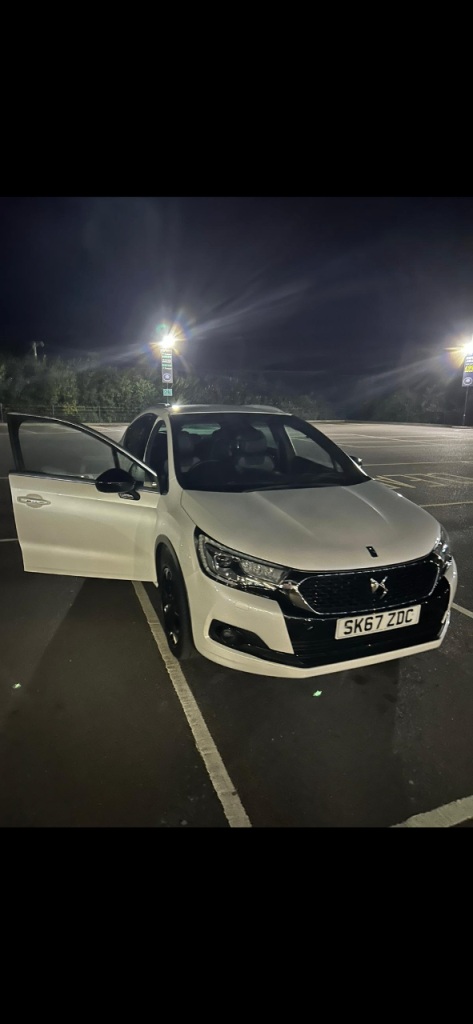 DS, DS 4, Hatchback, 2017, Manual, 1560 (cc), 5 doors