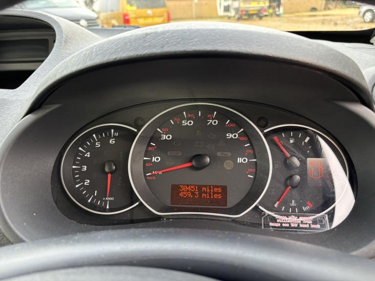 RENAULT Kangoo WHEELCHAIR ACCESSIBLE VEHICLE WAV 1.5 dCi Expression 2011