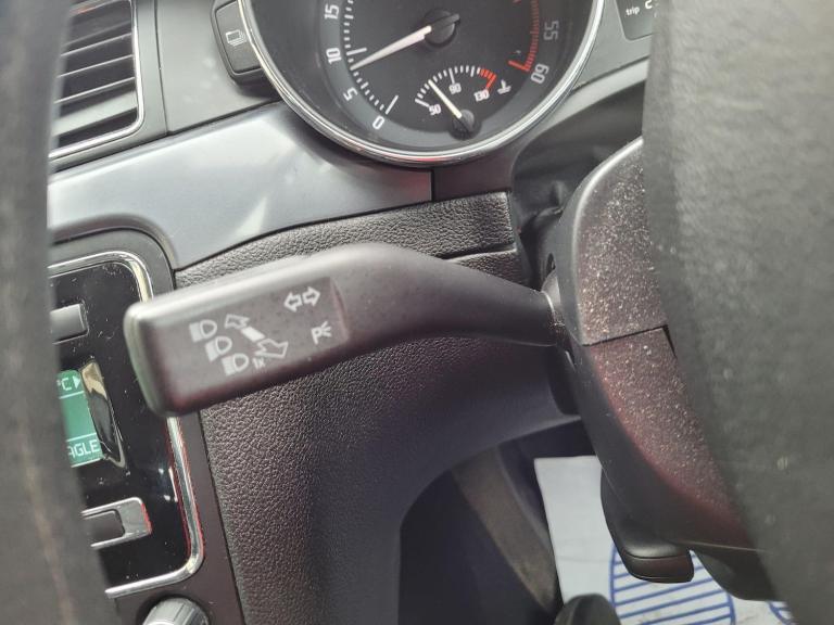 2011 Skoda Superb 2.0 TDI S DSG Euro 5 5dr ESTATE Diesel Automatic