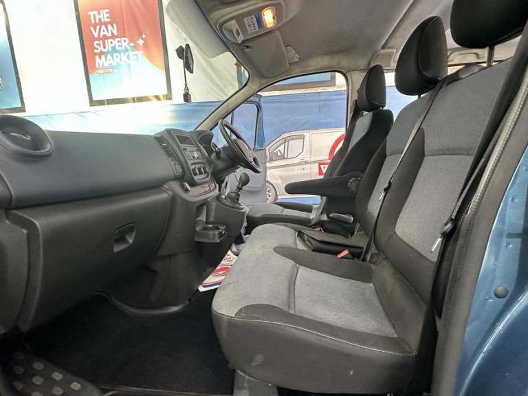 2019 Vauxhall Vivaro Vivaro  Combi CDTi S/S Minibus DIESEL Manual