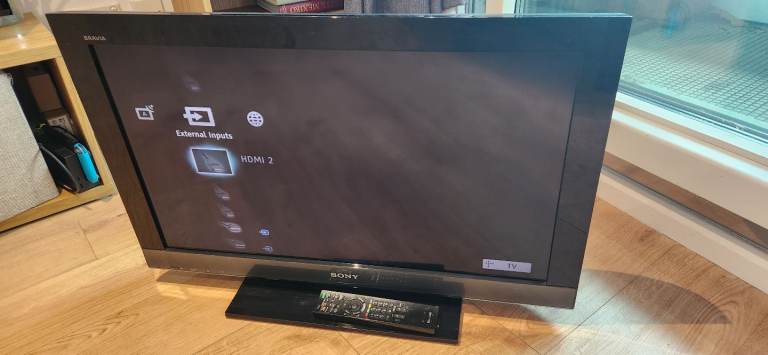 30 inch Sony Bravia TV